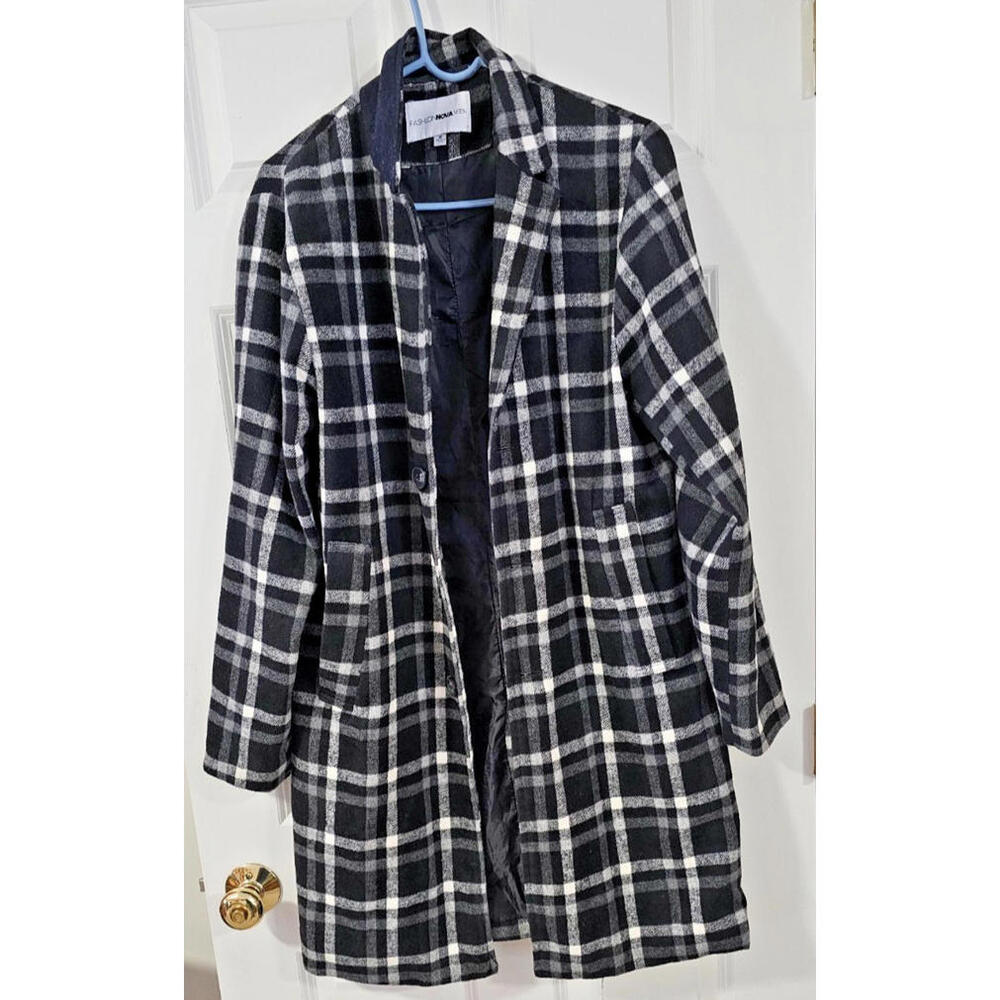 Fashion Nova black and white Plaid trench coat Size Small